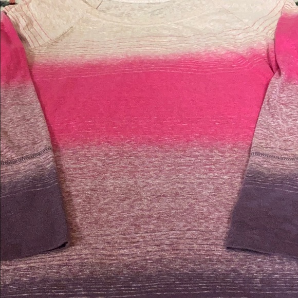 American Eagle 🦅 top size L - Picture 2 of 4